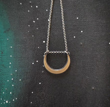 Load image into Gallery viewer, Crescent Moon Necklace