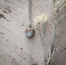 Load image into Gallery viewer, Illuminate Necklace