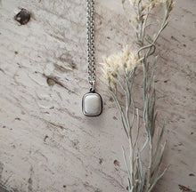 Load image into Gallery viewer, Light Necklace