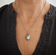 Load image into Gallery viewer, Illuminate Necklace