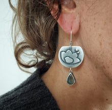 Load image into Gallery viewer, Bloom Earrings