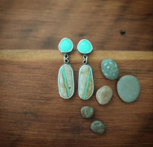 Load image into Gallery viewer, Flow Post Earrings