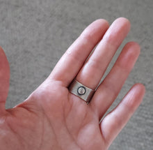 Load image into Gallery viewer, Illuminate Ring