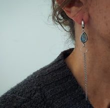 Load image into Gallery viewer, Raindrop Earrings