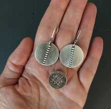Load image into Gallery viewer, Center Earrings