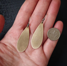 Load image into Gallery viewer, Golden Earrings