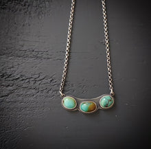 Load image into Gallery viewer, Presence Necklace