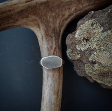 Load image into Gallery viewer, Element Ring size 8