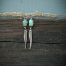 Load image into Gallery viewer, Point Earrings