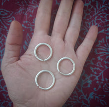 Load image into Gallery viewer, Connection Ring~3 sizes