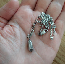 Load image into Gallery viewer, Cast Crystal Necklace