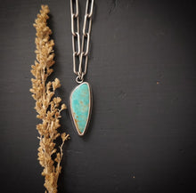 Load image into Gallery viewer, Point Necklace