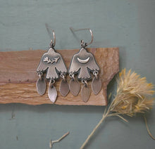 Load image into Gallery viewer, Rise Earrings