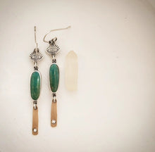 Load image into Gallery viewer, Eye Earrings