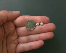 Load image into Gallery viewer, Little Moon Earrings