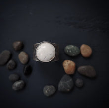 Load image into Gallery viewer, Moon Glow Ring