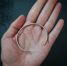 Load image into Gallery viewer, Element Cuff s/m