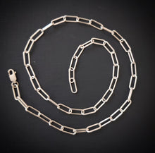 Load image into Gallery viewer, Oval Link Necklace