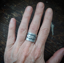 Load image into Gallery viewer, Grace Ring~adjustable sizing