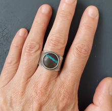 Load image into Gallery viewer, New Moon Ring