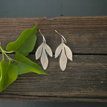 Load image into Gallery viewer, Leaf Earrings