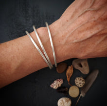 Load image into Gallery viewer, Element Bangle Set of Three~midweight