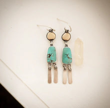 Load image into Gallery viewer, Radiate Earrings