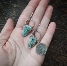 Load image into Gallery viewer, Flow Earrings