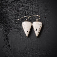 Load image into Gallery viewer, White Buffalo Point Earrings