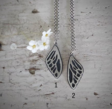 Load image into Gallery viewer, Wing Necklace