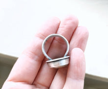 Load image into Gallery viewer, River Ring