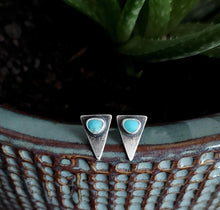 Load image into Gallery viewer, Kingman Turquoise Points