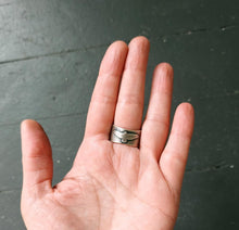 Load image into Gallery viewer, Connection Ring