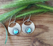 Load image into Gallery viewer, Moon Earrings