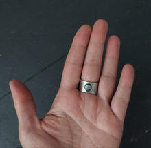 Load image into Gallery viewer, Night Sky Ring