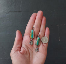 Load image into Gallery viewer, Dive In Earrings