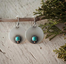 Load image into Gallery viewer, Moon Glow Earrings