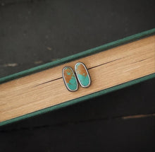 Load image into Gallery viewer, Bluebird Post Earrings no.2