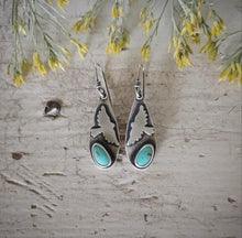 Load image into Gallery viewer, First Light Earrings