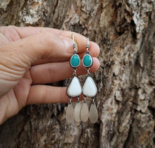 Load image into Gallery viewer, Illumination Earrings