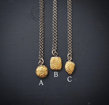 Load image into Gallery viewer, Golden Necklace
