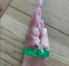Load image into Gallery viewer, Snake Bangle~size S/M

