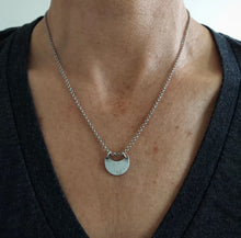 Load image into Gallery viewer, Silver Moon Necklace

