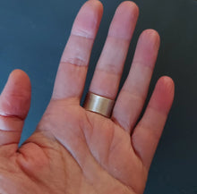 Load image into Gallery viewer, Moon Magic Ring
