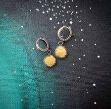 Load image into Gallery viewer, Golden Element Hoops
