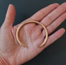 Load image into Gallery viewer, Element Cuff~Gold Fill size m
