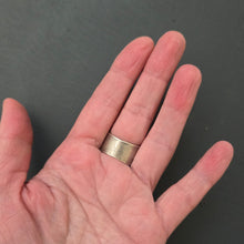 Load image into Gallery viewer, Dreamscape Ring
