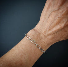 Load image into Gallery viewer, Lightweight Element Link Bracelet
