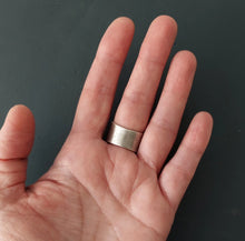 Load image into Gallery viewer, Return Ring
