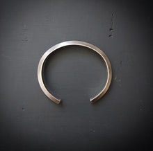 Load image into Gallery viewer, Triangular Element Cuff Sterling Silver m/l (can be sized down)
